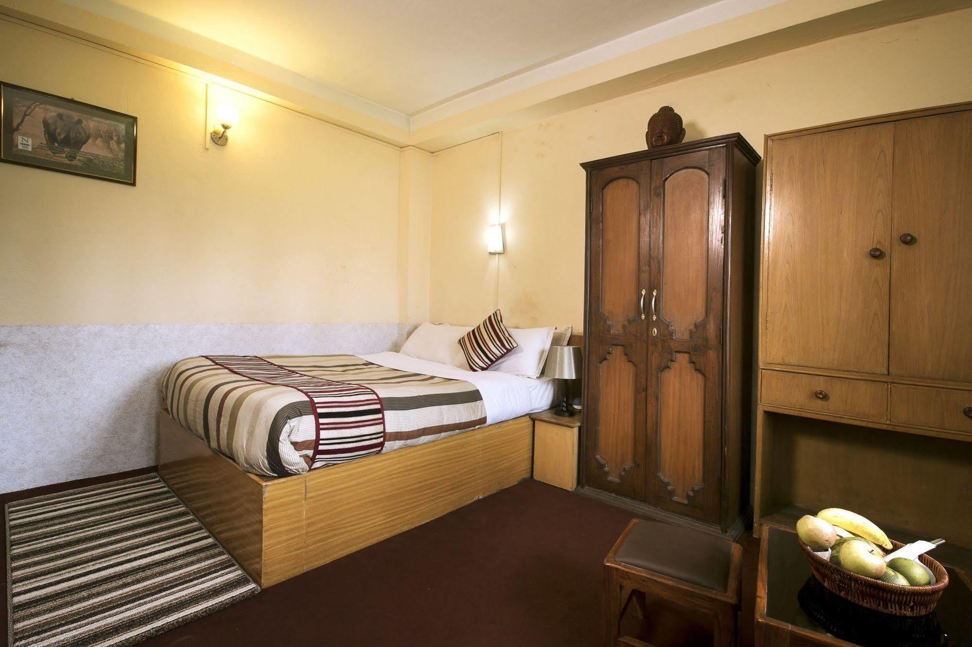Sauraha Nana Hotel Екстер'єр фото