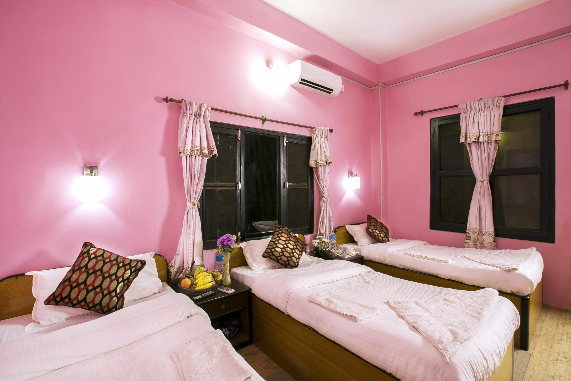 Sauraha Nana Hotel Екстер'єр фото